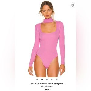 Victoria square neck bodysuit - superdown